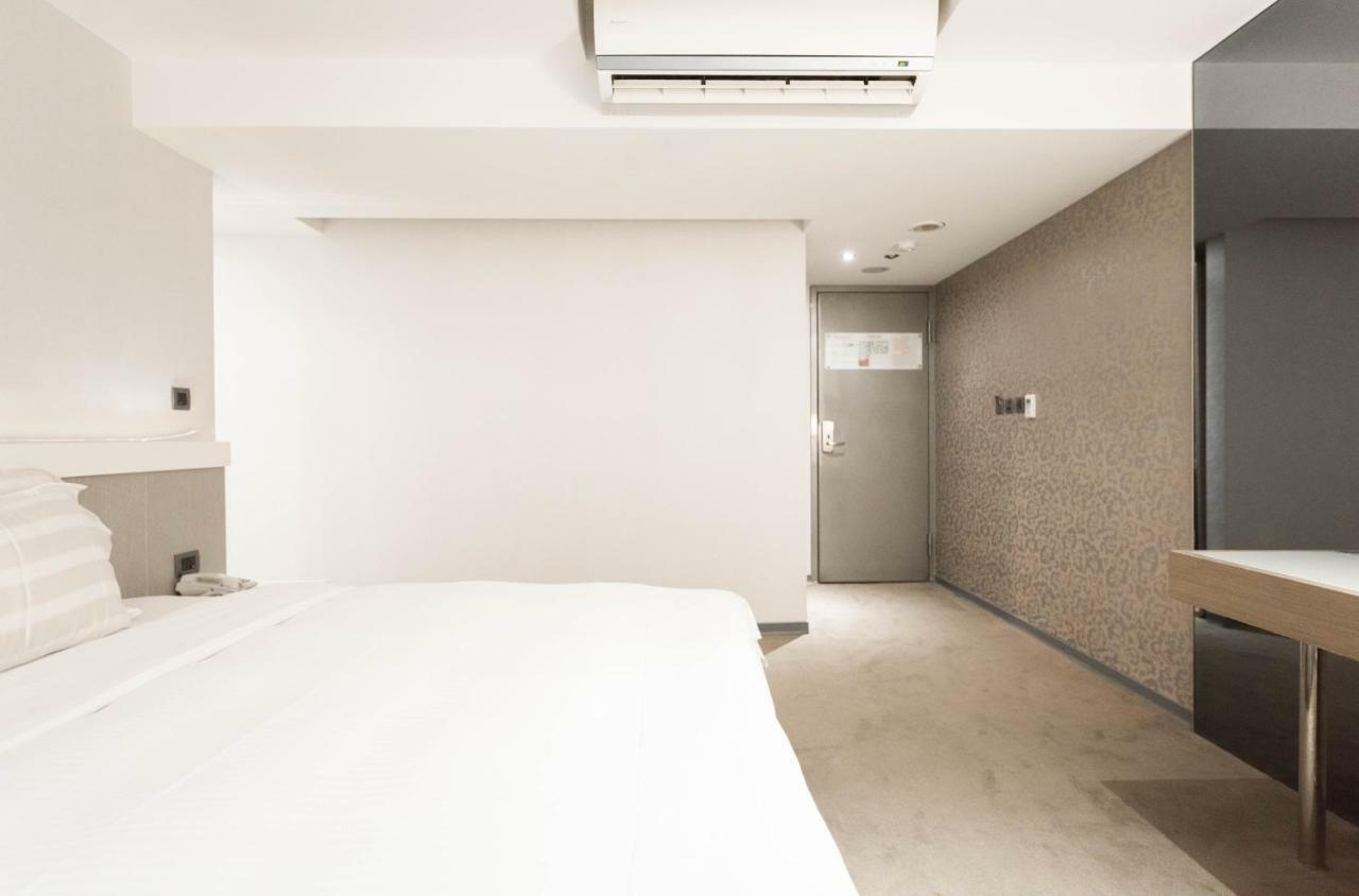 Saual Keh Hotel Taipei Exterior photo